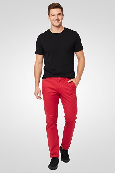 Lacoste بنطال تشينو سادة بقصّة Slim Fit للرجال، عنابي اللون