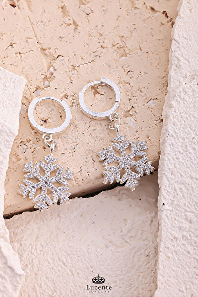 Lucente Jewellery 925 Ayar Beyaz Taşlı Kar Tanesi Kararma Karşıtı Rodyum Güçlendirmeli Gümüş Sevgiliye Eşe Kız Arkadaşa Anneye Doğum Günü Yılbaşı Hediyesi Kartanesi Şık & Zarif 1 Çift Sallantılı Halka Küpe