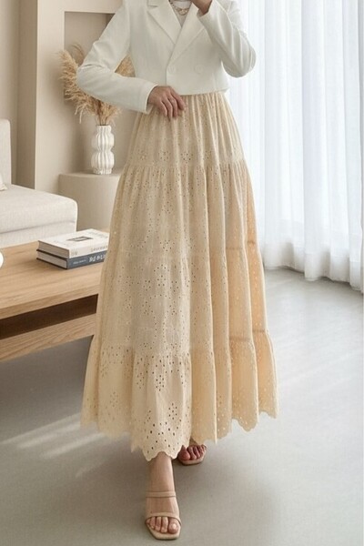 HİJABAYA Fusta pliată brodata cu scoici