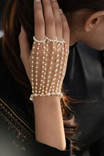 Shiklik ارتقِ بجمالك مع شاهمران النسائي الأنيق المصنوع من الخرز الأبيض اللؤلؤي