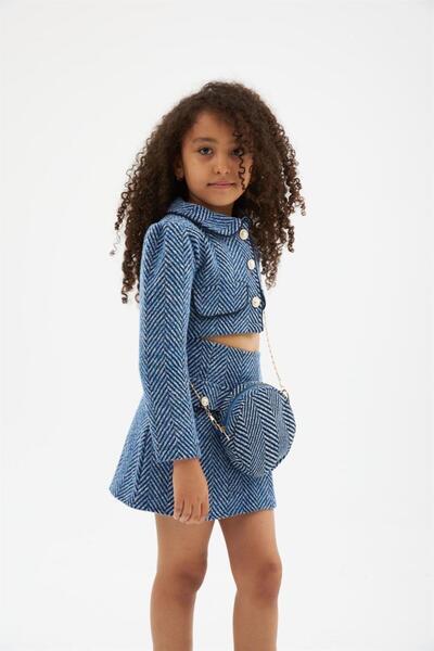 Hilal Akıncı Kids Costum cu nasturi aurii pentru fetiță