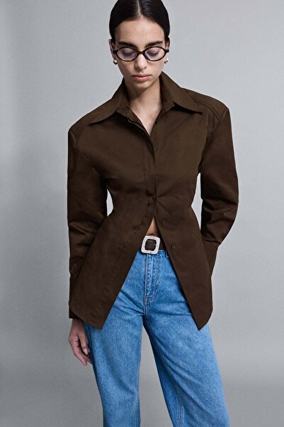 VATKALI Cămașă cu umeri puternici, mulată pe corp