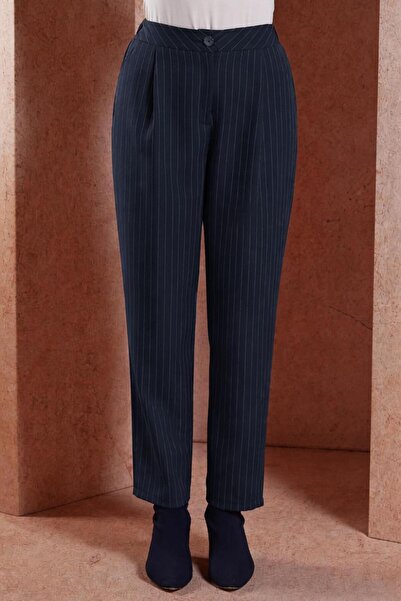 Alvina Striped Carrot Pant 70782