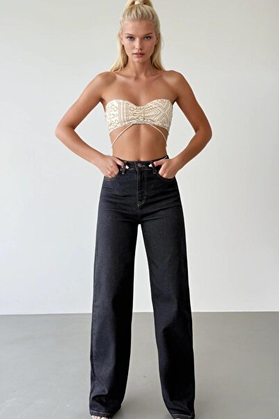 LACARINO 7596 بنطلون جينز نسائي من نيتا