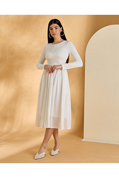 REDTAG فستان نسائي أبيض منسوج بثنيات