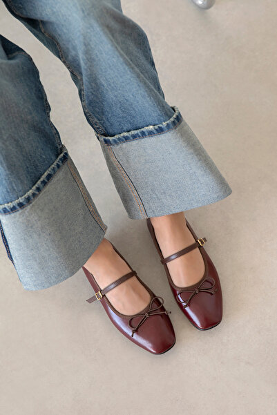 STRASWANS Maxy Women's Bow Detail Wrinkled Leather Ballerinas Burgundy