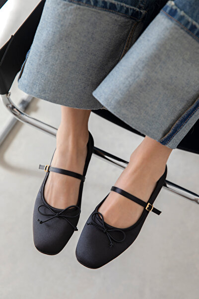 STRASWANS Maxy Kadın Fiyonk Detay Saten Babet Siyah