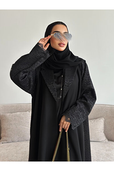 outline عباية ربع كلوش فاخرة بتفاصيل دانتيل