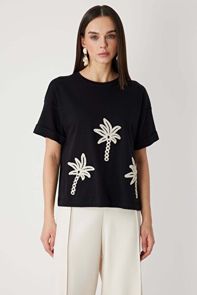 ON Με σχέδιο Μπλουζάκι με λαιμόκοψη σε σχήμα Ο