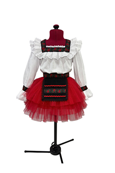 Kareea Amira traditional costume