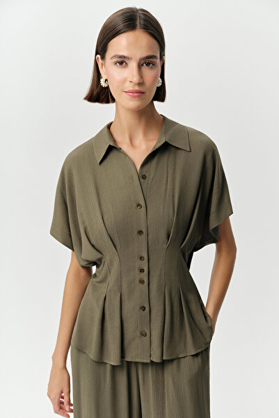 Exquise Shirt Collar, Waist-Fitted, Buttoned, Regular Krinkle Shirt