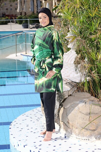 Estiva Costum de baie cu pantaloni Emerald Flow, complet acoperit, cu detaliu...