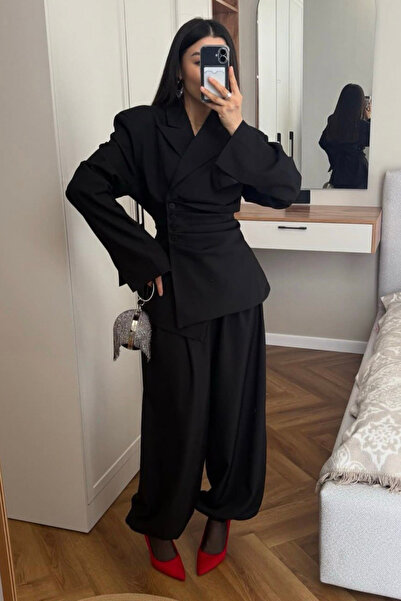 Sorridi Button Detail Belted Jacket and Shalwar Trousers 2-Piece Set