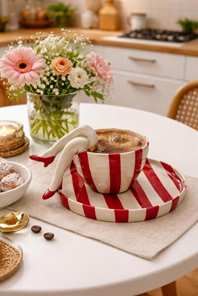Mer Atelier Madame Red Coffee Cup