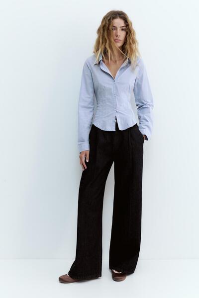 Pull & Bear Poplin yırtmaçlı dar kesim gömlek