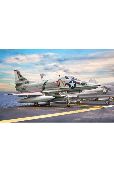 İtaleri A-4 E/F/G SKYHAWK MODEL 1:48