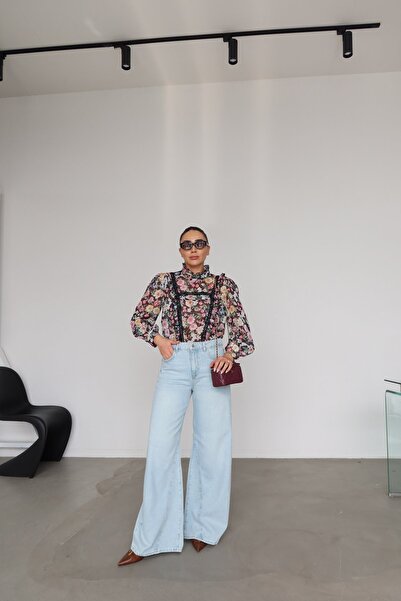 Özge Özgenç Dikişli Detaylı Ekstra Bol Paça Jean