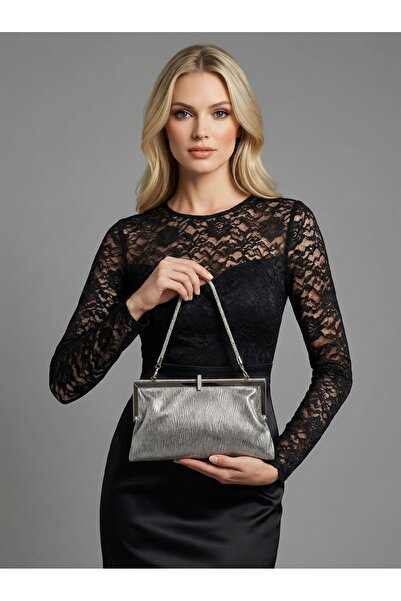 Biçanta حقيبة سهرة نسائية من الجلد الناعم بلون بلاتيني مع تفاصيل من الأحجار ا...