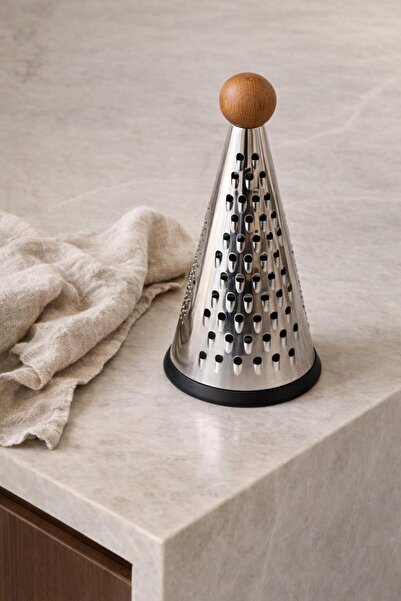 Gaia Concept Paslanmaz Çelik Koni Rende 26x13 cm Kaymaz Silikon Tabanlı Gümüş