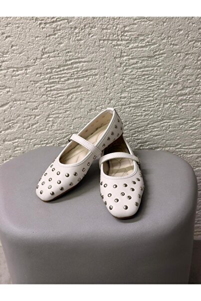 Beyond Women's White Studded Detailed Buckle Leather Ballerinas 1cm Byndsk305