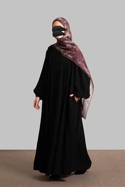 Emare Robal Zippered Robe - Black