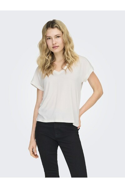 ONLY Women's White Onlfree Life S/S V-Neck Lace Top Jrs T-Shirt 15369294-Clou...