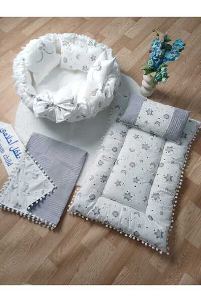 My dream child Baby nest with mattress, blanket, and 4 pillows. Luxurious and...