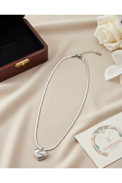 Marka Matenon Design "Love" Yazılı Kalp Uçlu Çelik İtalyan Zincir Kolye - Güm...