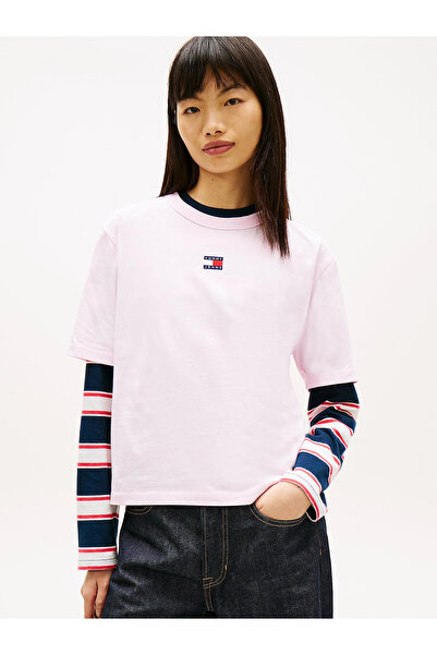 Tommy Hilfiger تي شيرت نسائي باللون الوردي مع شعار العلامة التجارية مناسب للا...