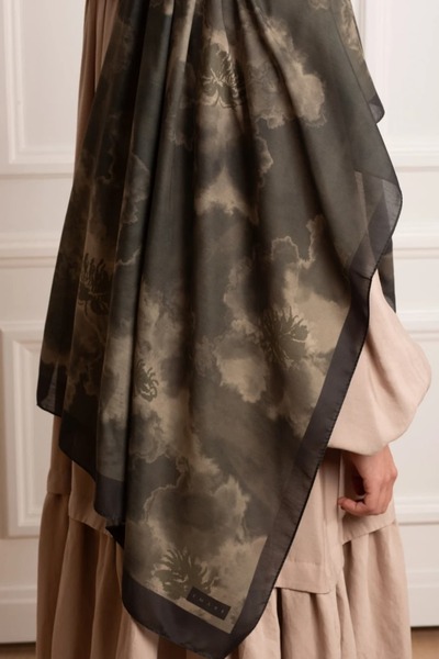 Emare Puslu Bahçe Με σχέδιο Μαλακό Σάλι - Χακί