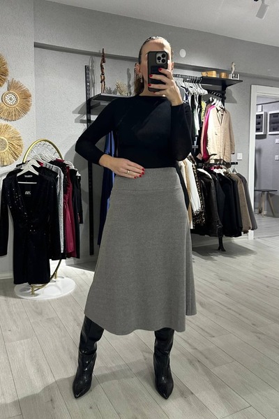 lady special تنورة من قماش سيلانيك مع حزام خصر