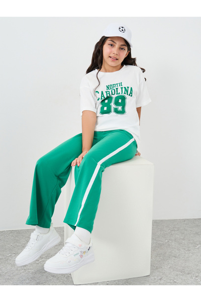 Styli Graphic Print Relaxed Fit T-Shirt and Joggers Set