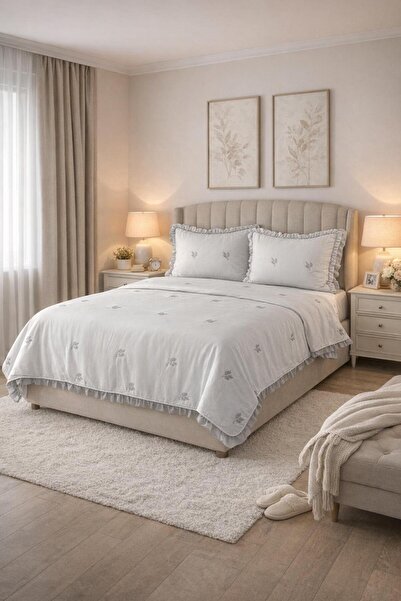 Bottega Home Açık Gri Yaprak Detaylı Çift Kişilik Fırfırlı Yatak Örtüsü (240x...