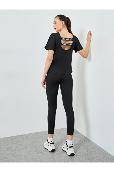 Styli Back Text Strap Short Sleeves Top and Cari Set