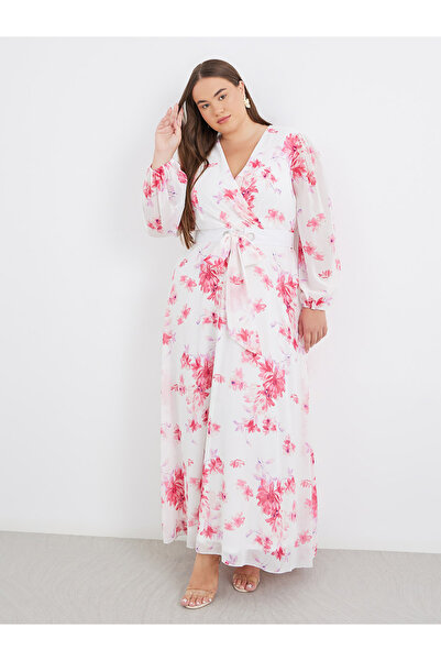 Styli Plus Chiffon Maxi Dress with Floral Print