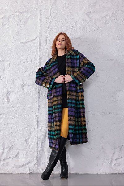 Özlem Yıldız Çok Renkli Ekose Desenli Buklet Kaban - Geniş Yakalı Oversize Uz...