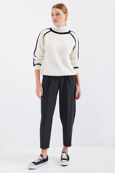 Modamorfo 15879 Striped Oversize Knit Sweater - Ecru