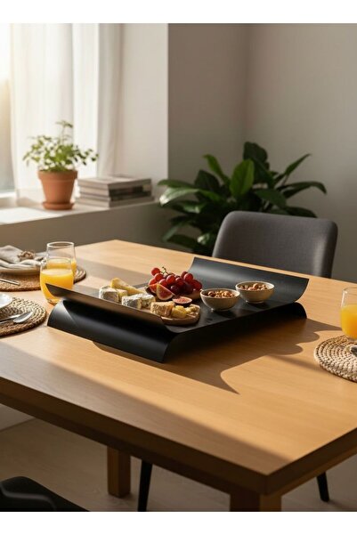 Casco Modern curved metal serving tray