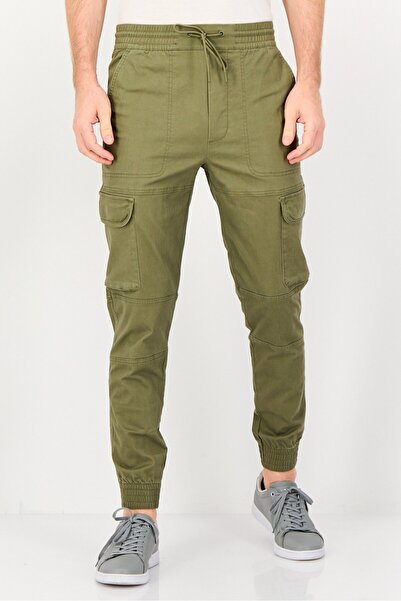 Dkny Men Regular Fit Solid Cargo Pants, Olive