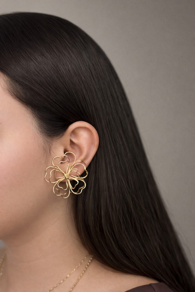 lit accessories Üç Boyut Görünümlü Tel Çelik Çiçek Küpe