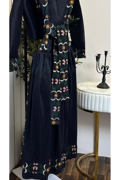 Special-DIARA Elegant black dress with crescent and star embroidery