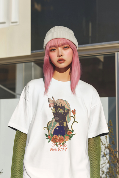 UFO Go your own way artistic abstract lady tshirt