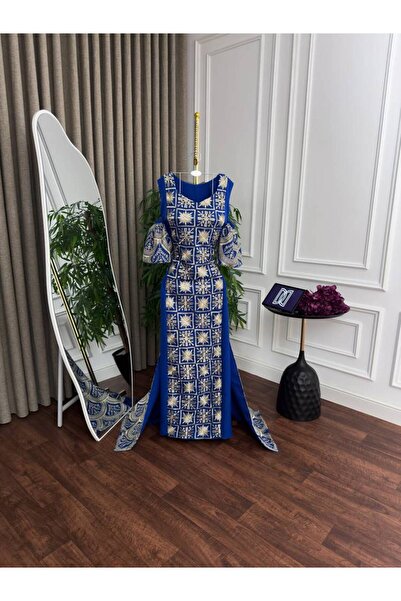 ranin Barbie-style jalabiya with computer embroidery and zircon stones