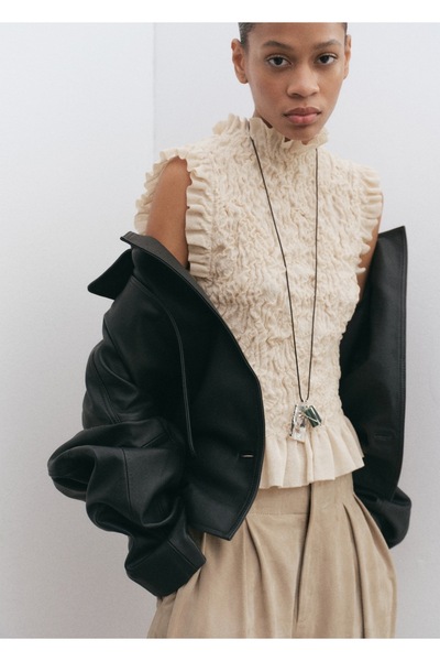 MANGO Woman Dokulu triko bluz