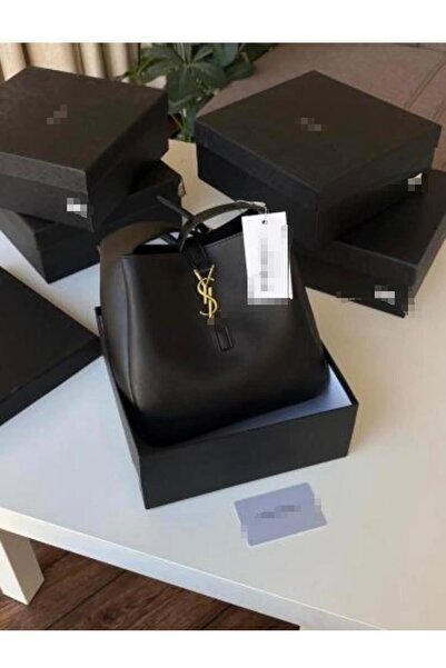 Generic Handbag and shoulder bag, high quality material, with accessories