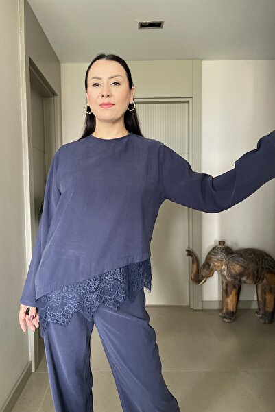 Butik Didem Sakinci طقم مودال بتفاصيل دانتيل غير متماثلة وملمس ناعم