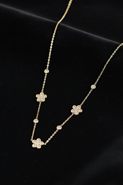 Bolvyra Zarif Çiçek Detaylı Altın Renk Kolye – Zirkon Taşlı Şık ve Minimal Ka...