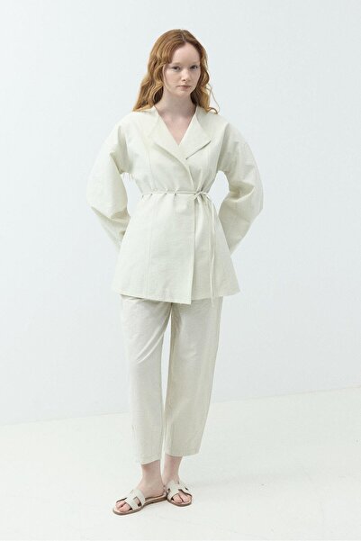 Elfin Double-Breasted Collar Belted Suit