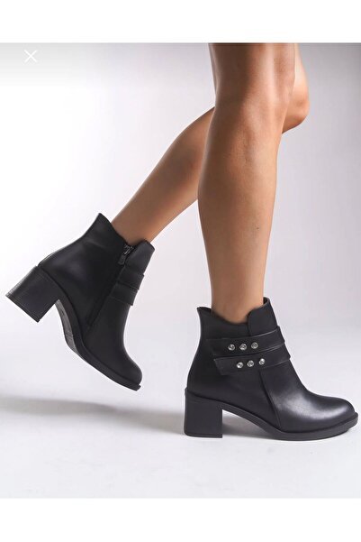 Roza Double Helmeted Stone Boots