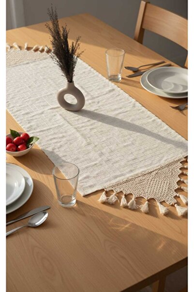 Milenam Lace and Tassel Detailed Runner